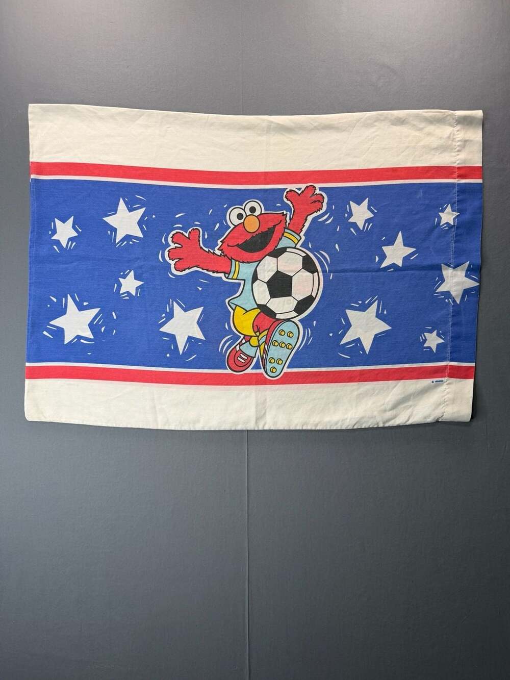 Sesame Street Henson Elmo Soft Ball Soccer Pillowcase Vintage 21x31 USA Decor